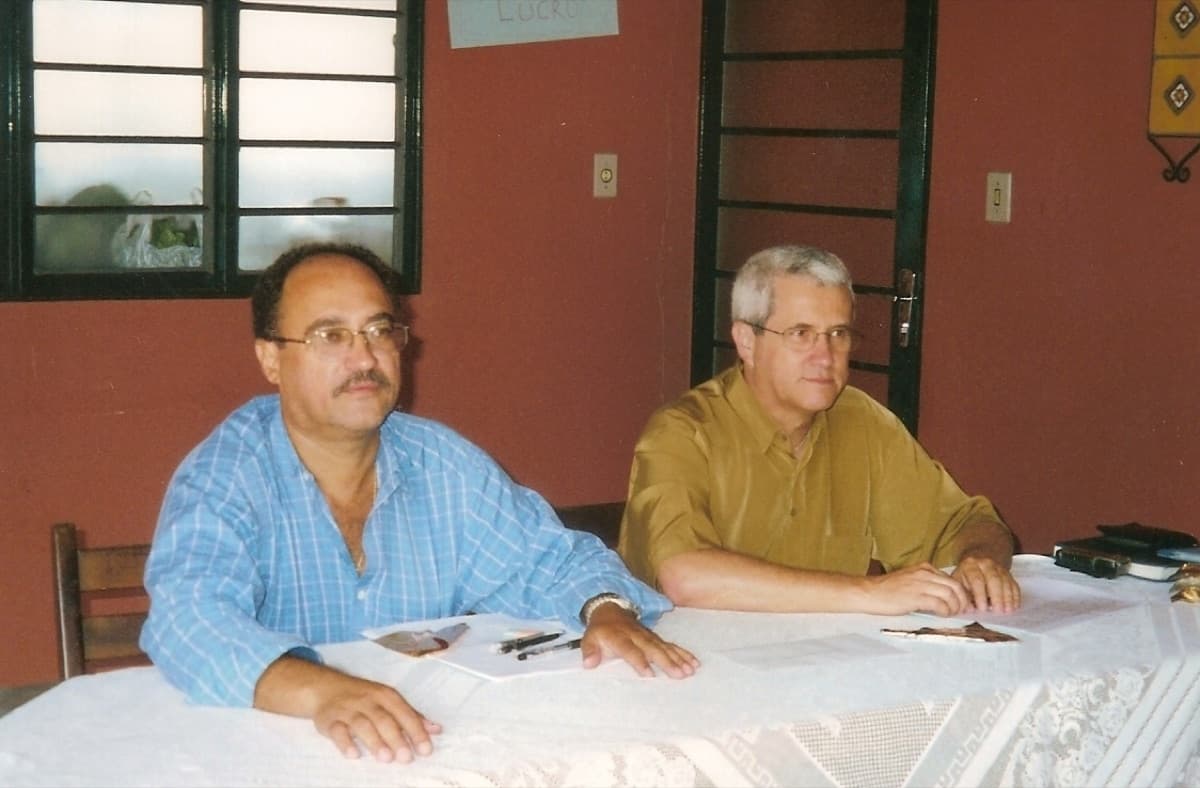 Reunião nos primeiros anos do laboratório independente